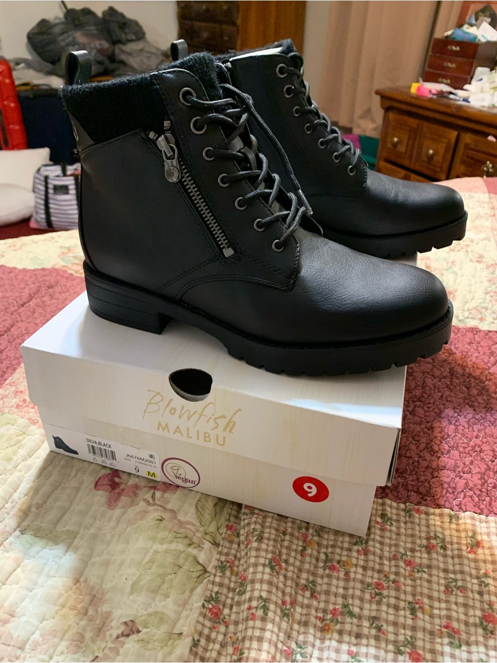 NWT Blowfish Women's size 9M Black Lace-Up Boots